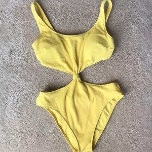 Abercrombie | One Piece